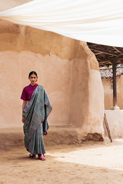 Handwoven Kale Green Kosa Saree with Geometric Motifs