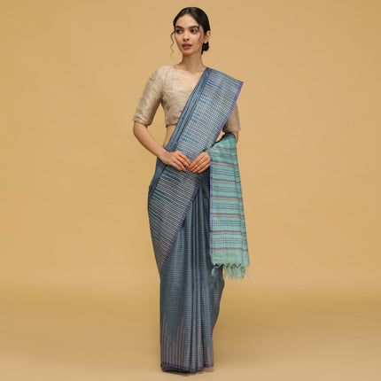 Nivi Saree