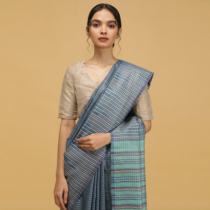 Nivi Saree