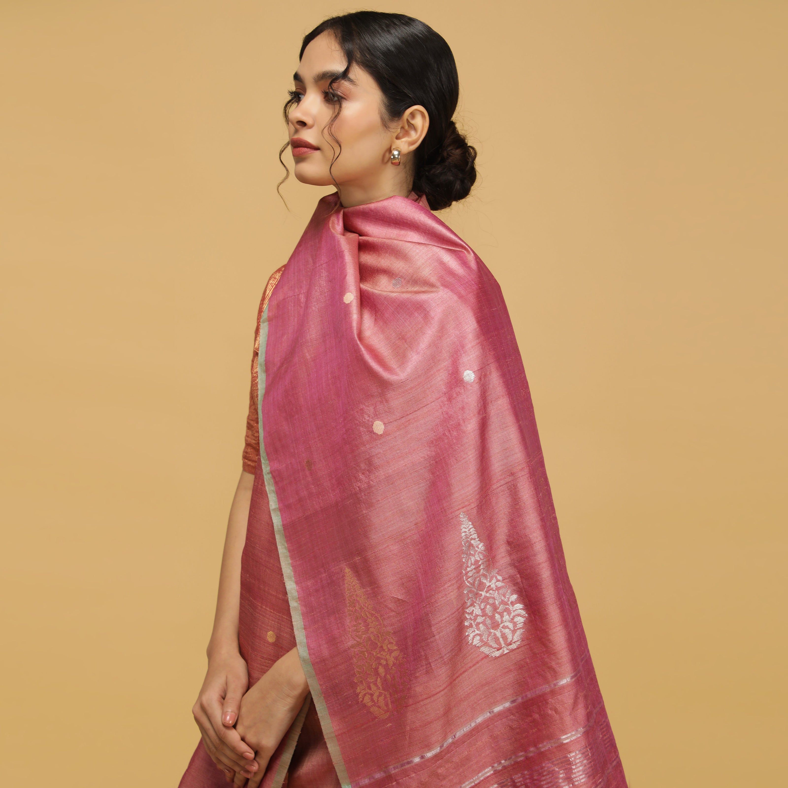 Suvasita Saree