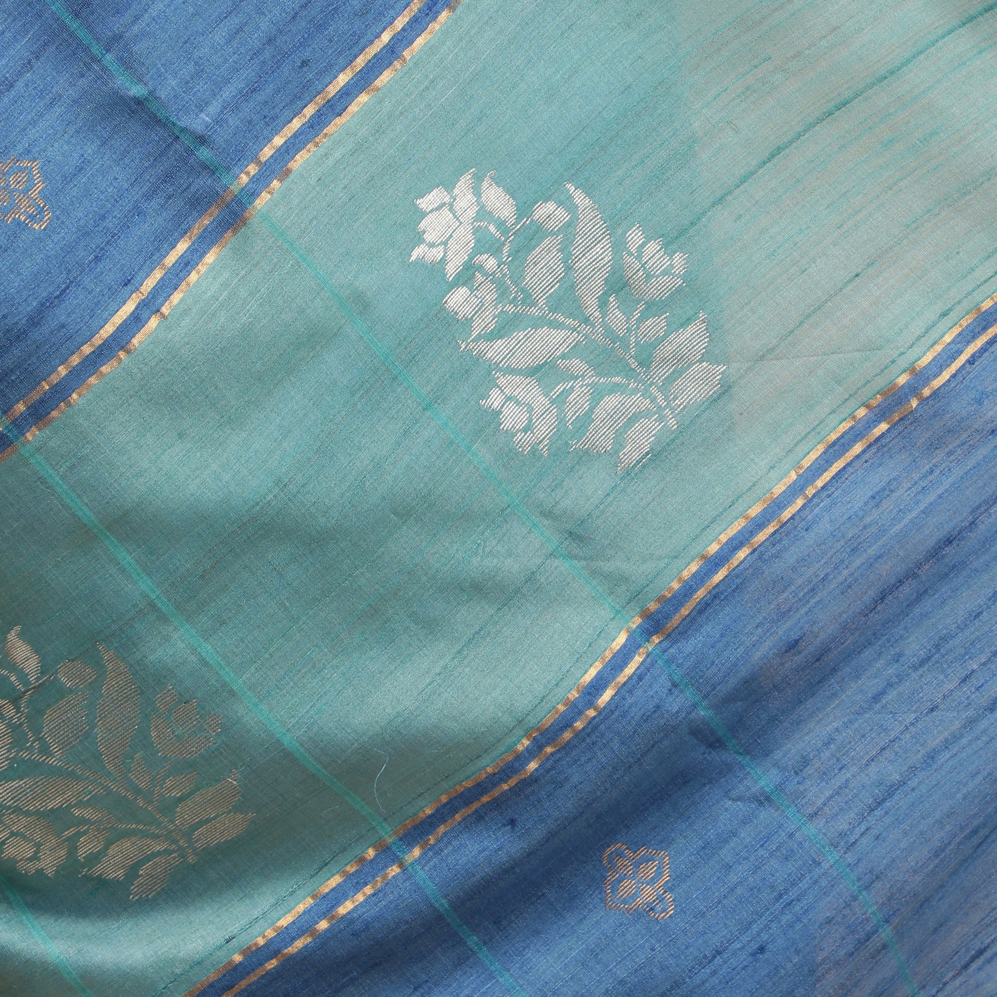Bihaga Saree