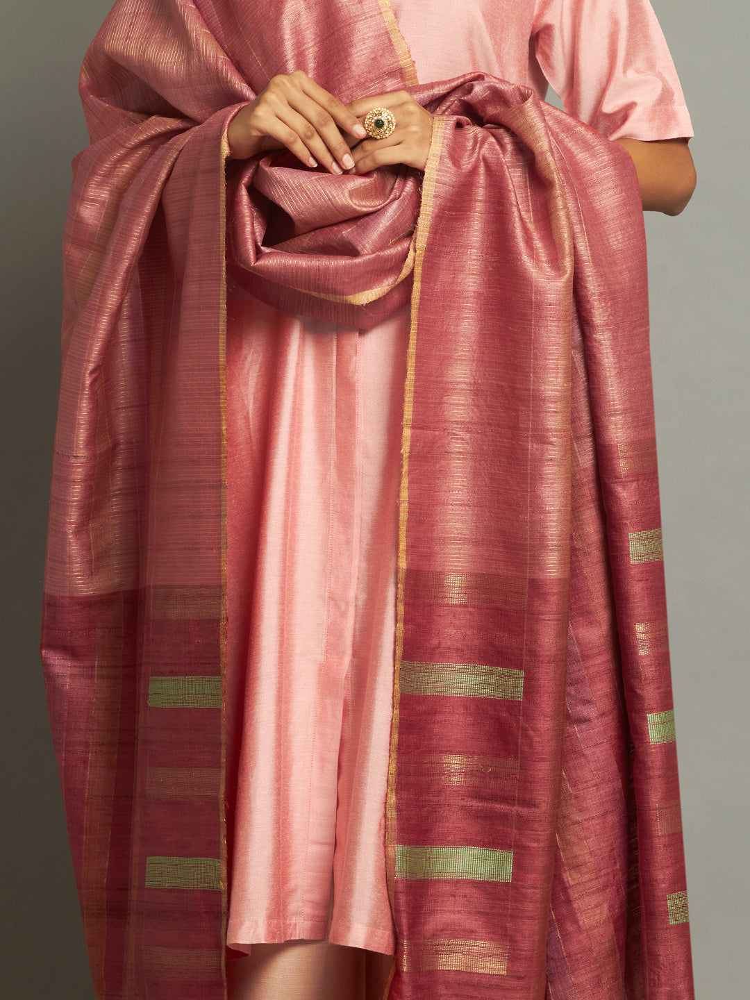 Anuta Dupatta