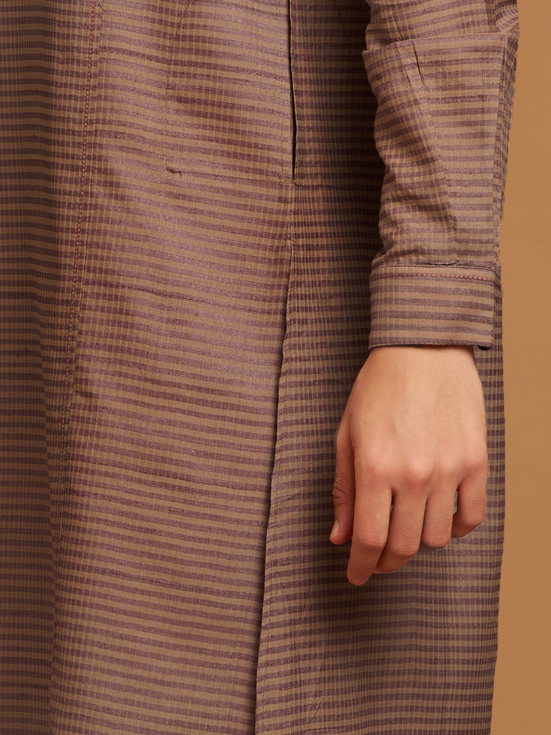Pink Kurta with Traditional Hindustani Design