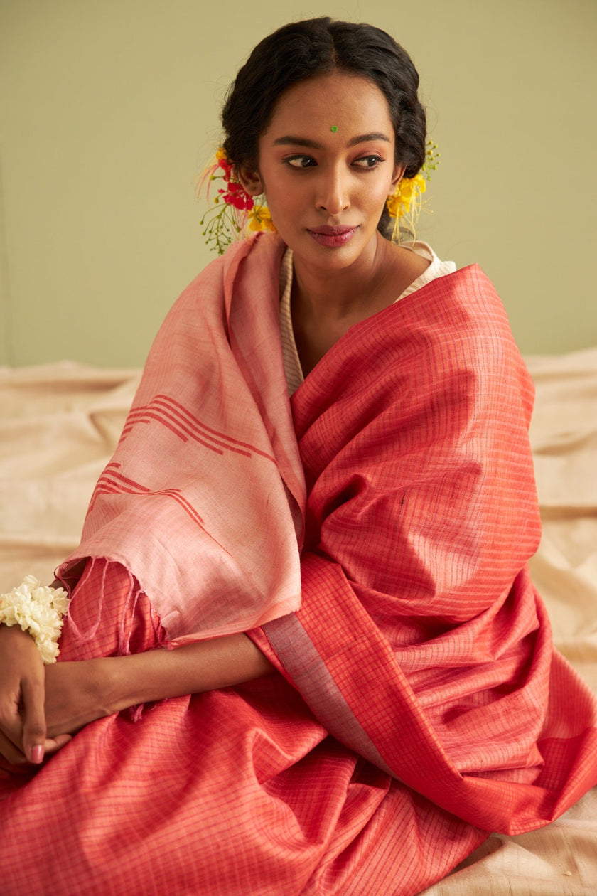 Laal Saree
