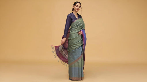 styling tiranga saree