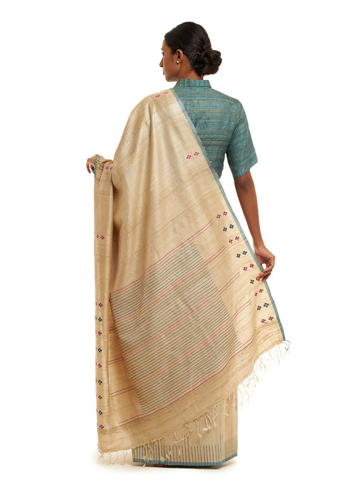 Onam Saree Ideas: Beyond the Traditional Kasavu Saree