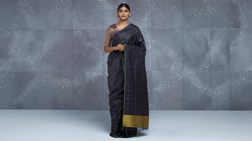 Blouse wit black saree