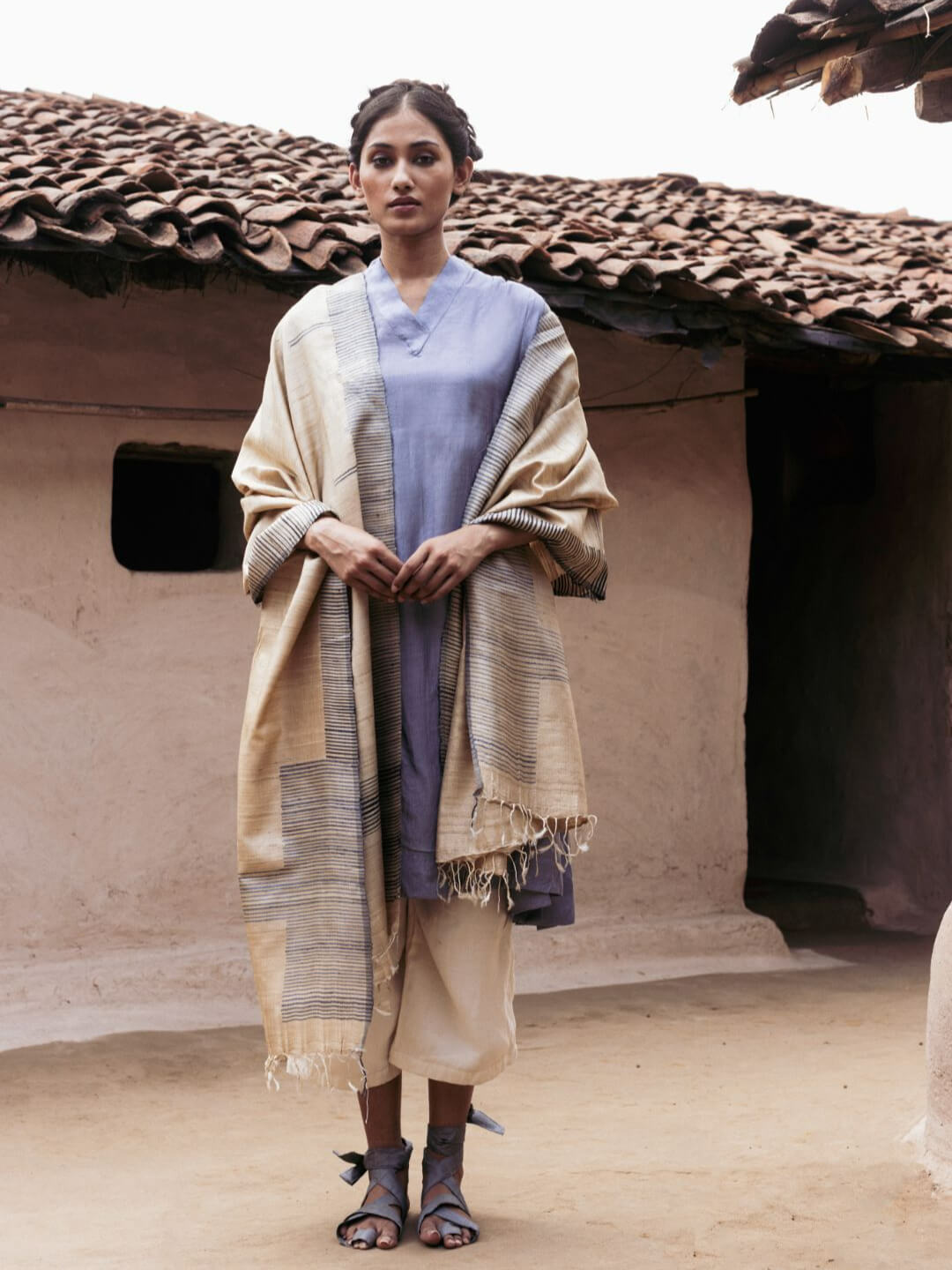 Handwoven Undyed Kosa Dupatta with Kangi Pattern