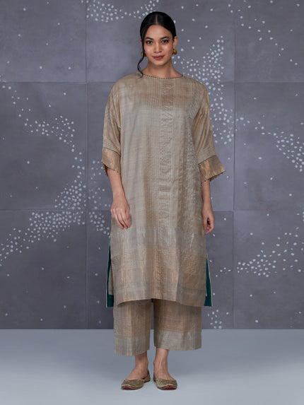 Amaya Kurta