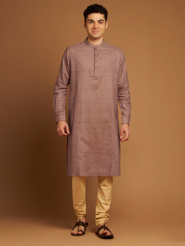 Pink Kurta with Traditional Hindustani Design