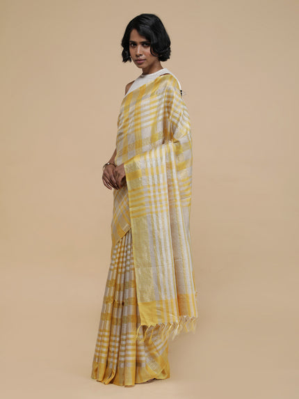 Harini Saree