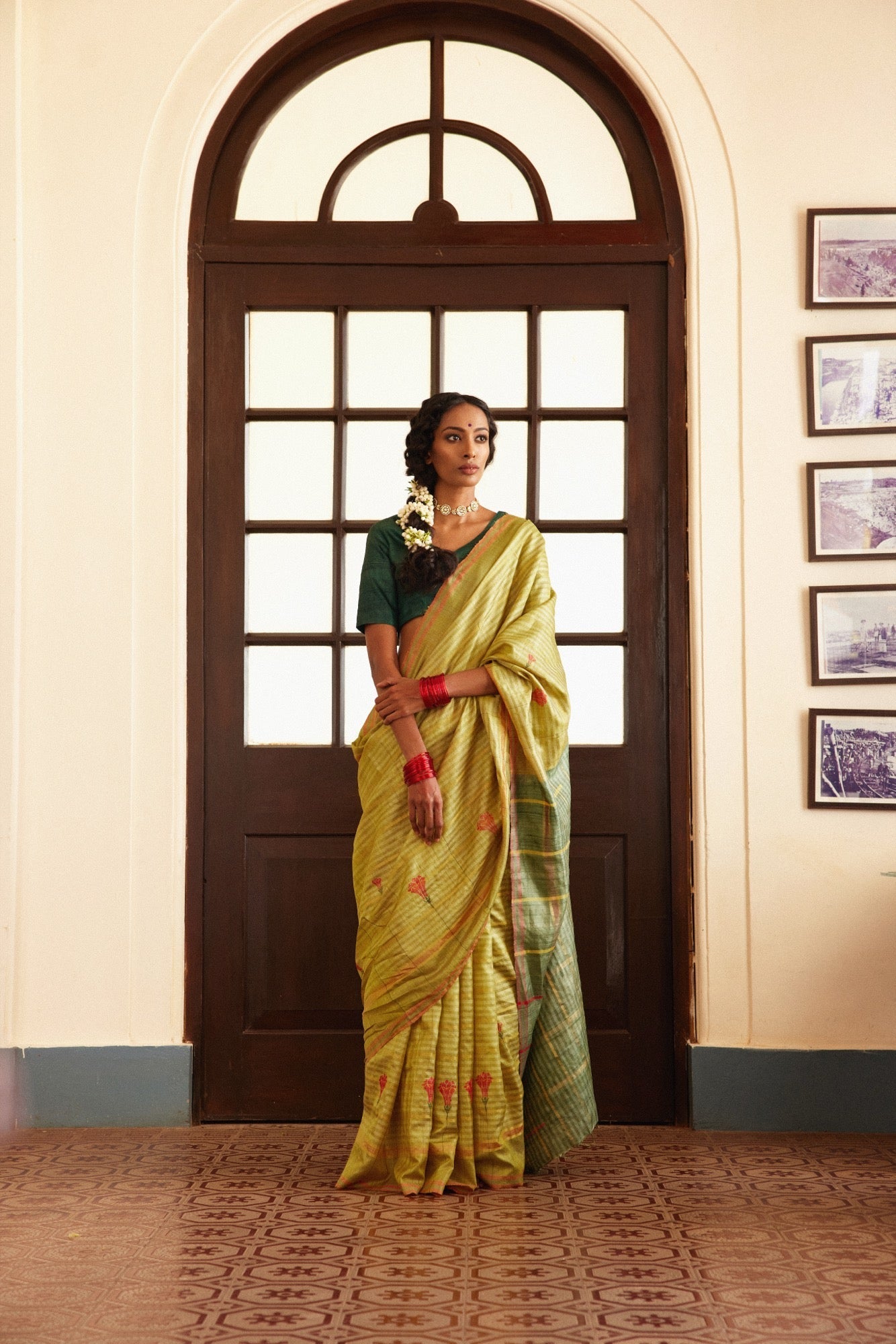 Manjiri Saree