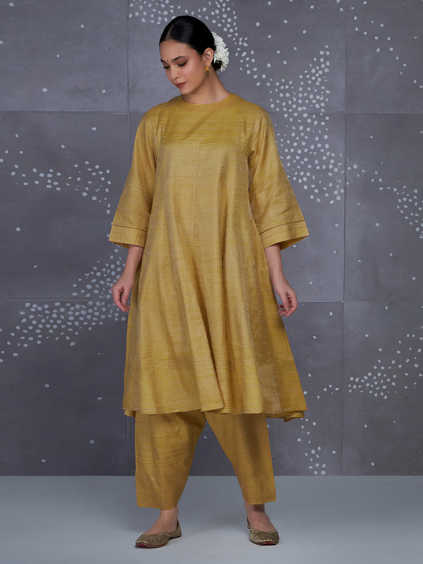 Vivasaa Kurta