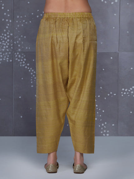 Vivasaa Pant