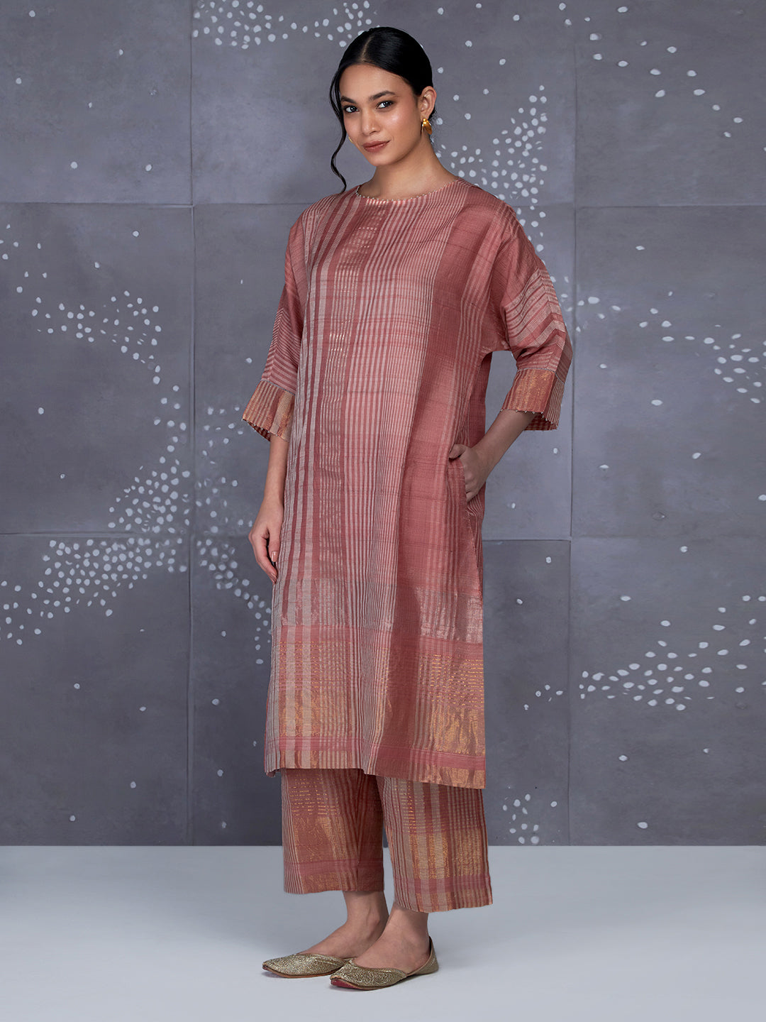 Sauravi Kurta