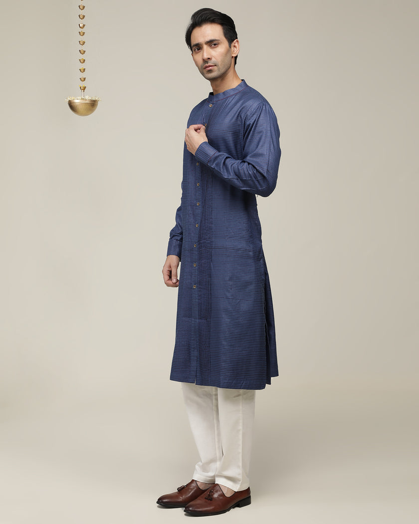 Indranila Kurta