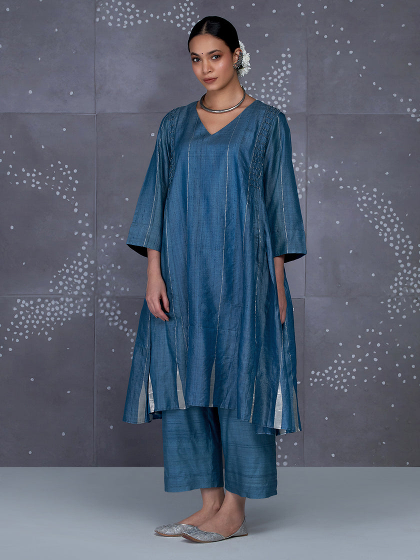 Amodini kurta