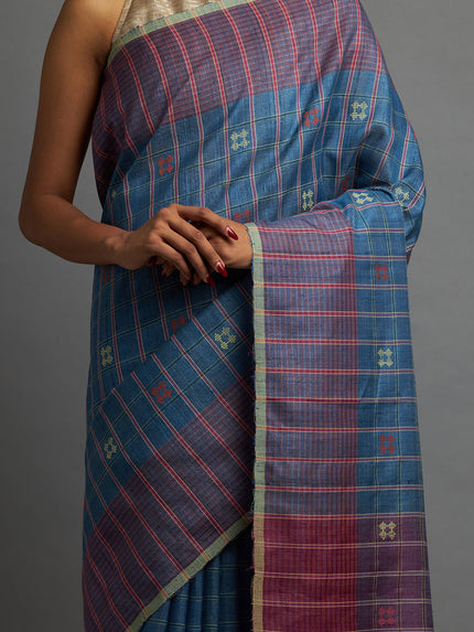 Aakaar Saree