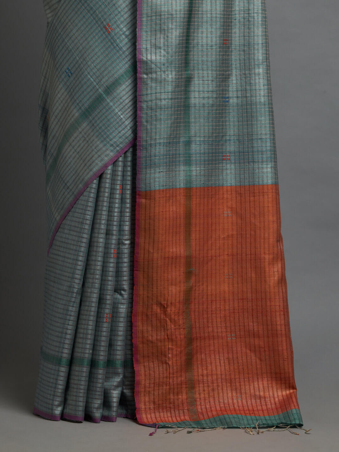 Mandra Saree