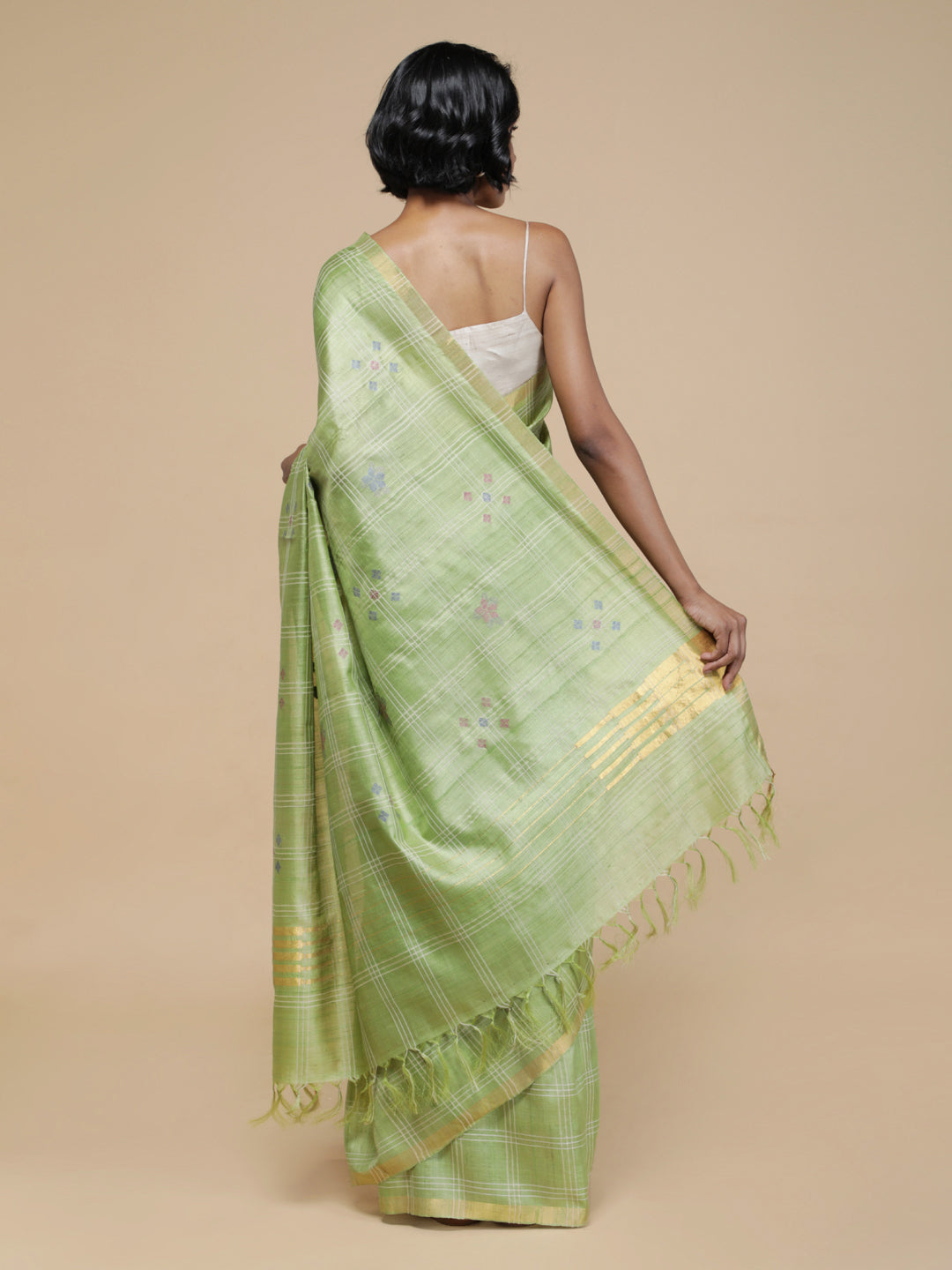 Vainavi Saree