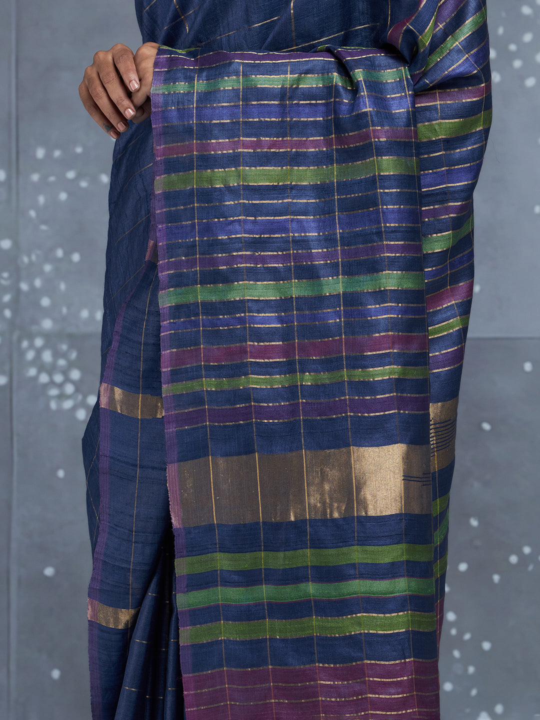 Taraangini Saree