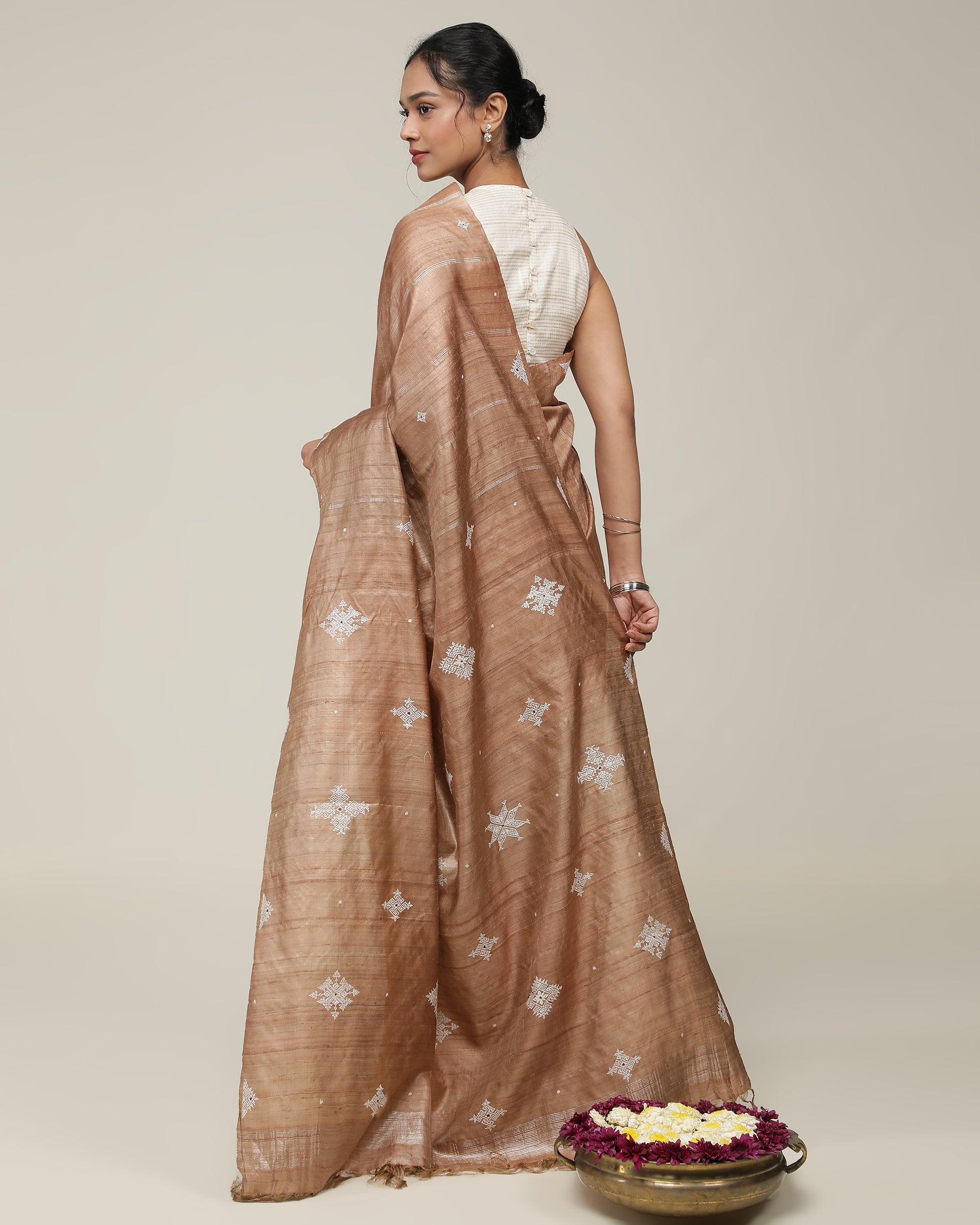 Jinke Saree