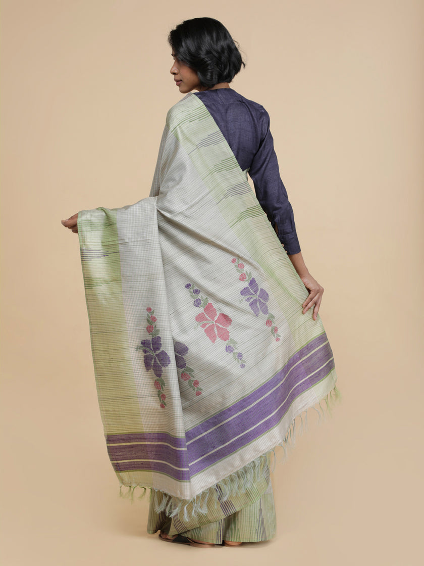 Poovili Saree