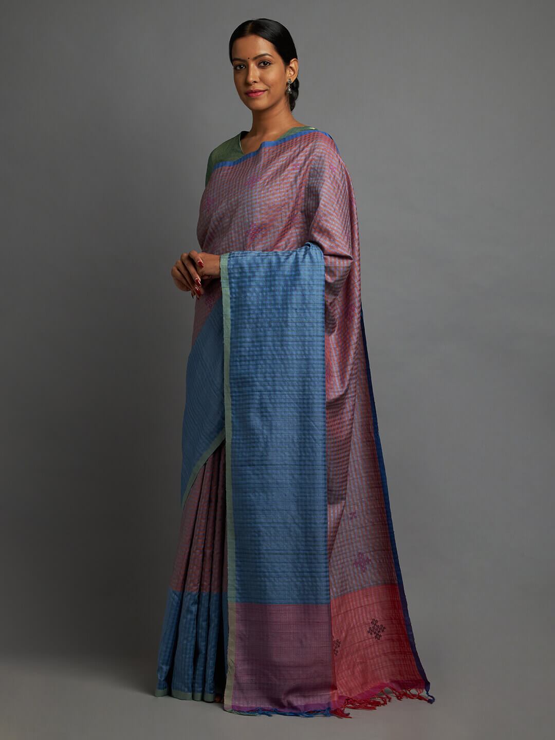 Sthayi Saree