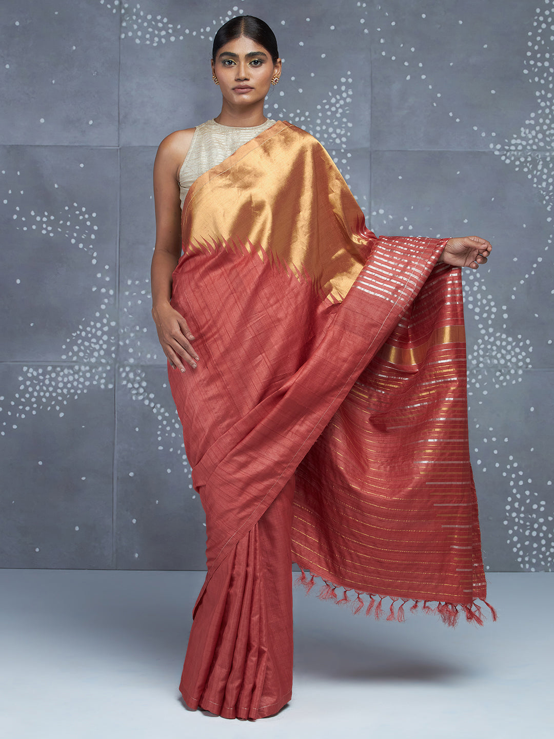 Raviya Saree