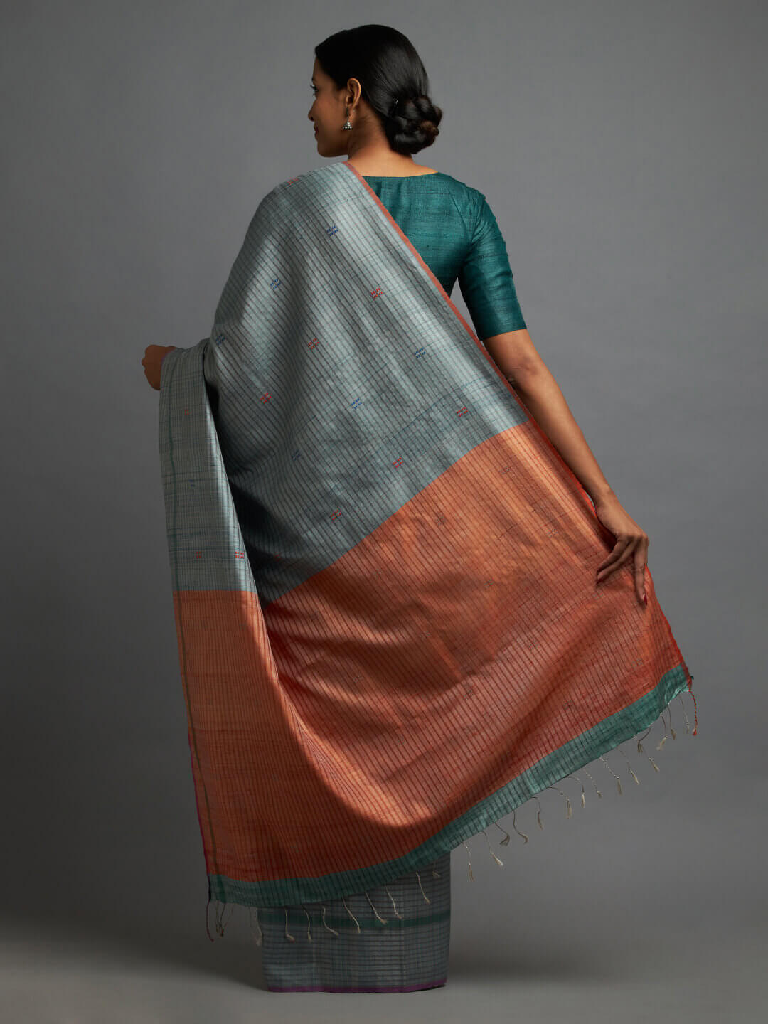 Mandra Saree