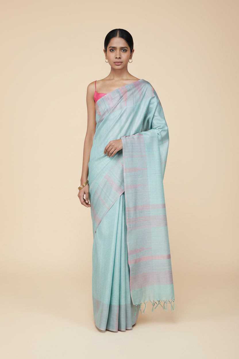 Nilavoli Saree