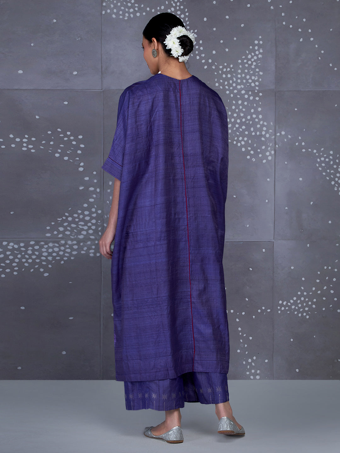 Nakshika kurta