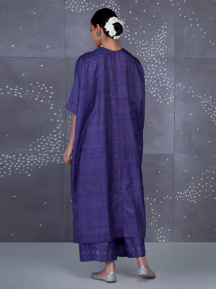 Nakshika kurta