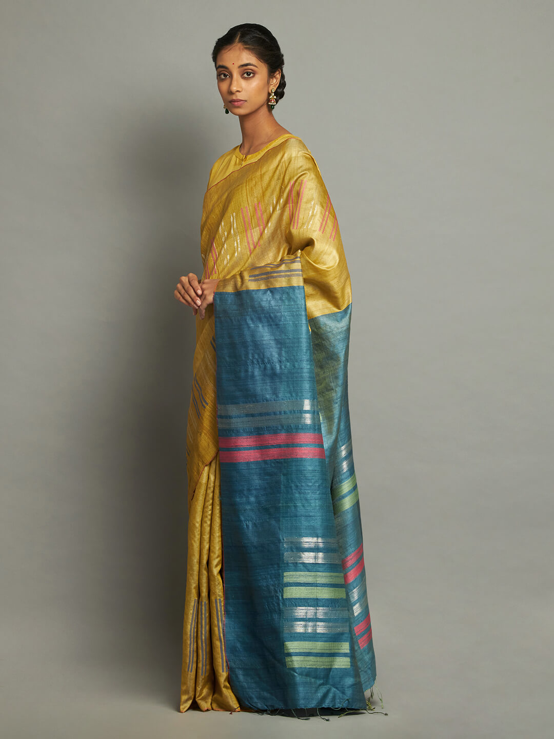 Hiranya Saree