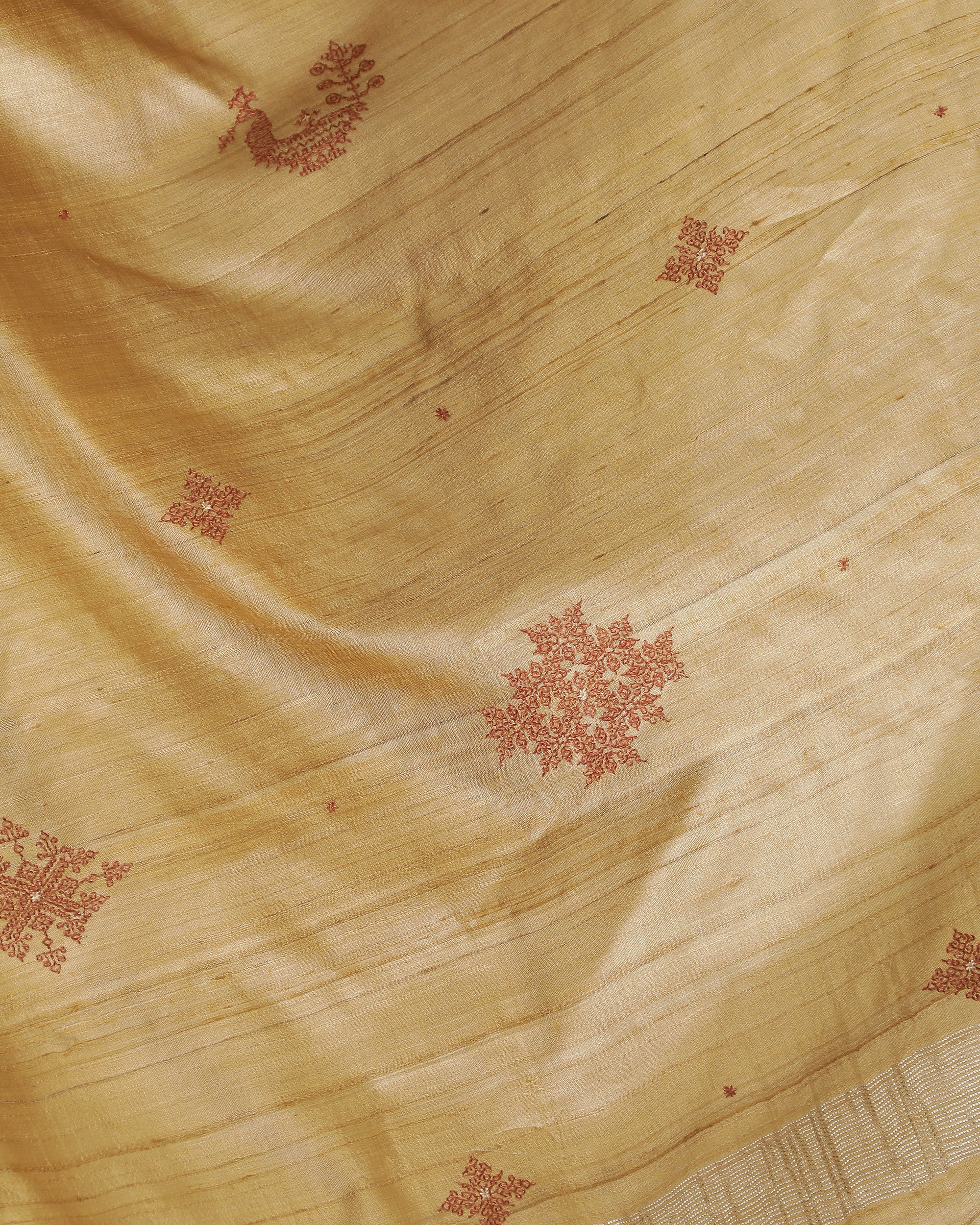 Navilu Saree