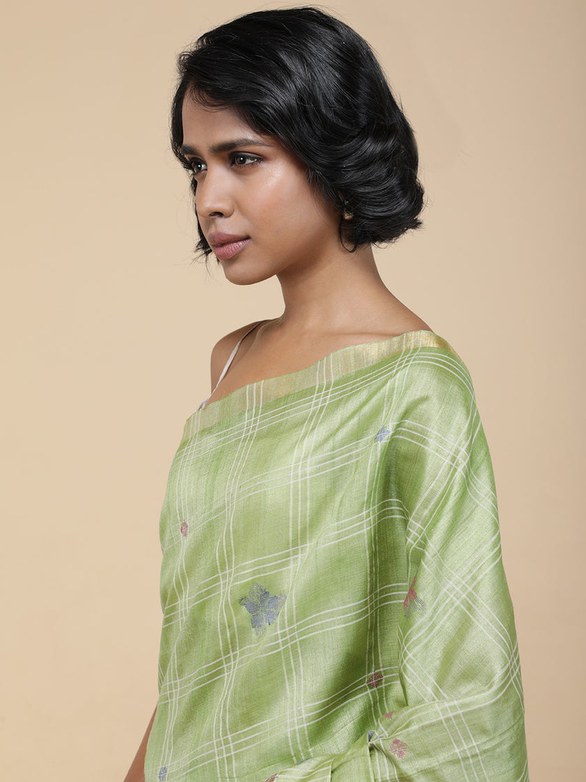 Vainavi Saree