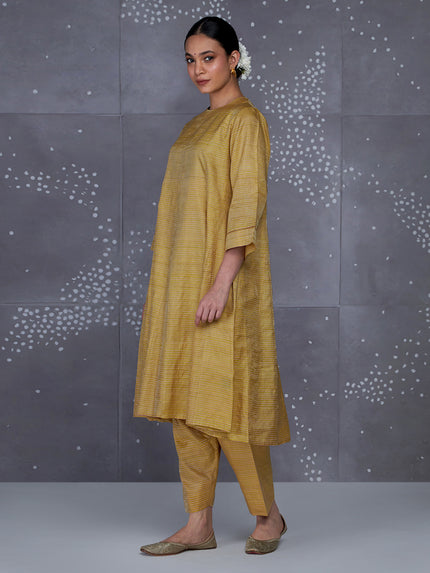 Vivasaa Kurta