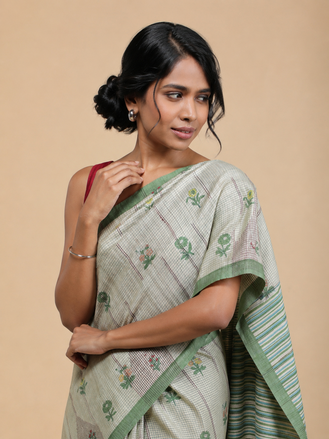 Praroha Saree