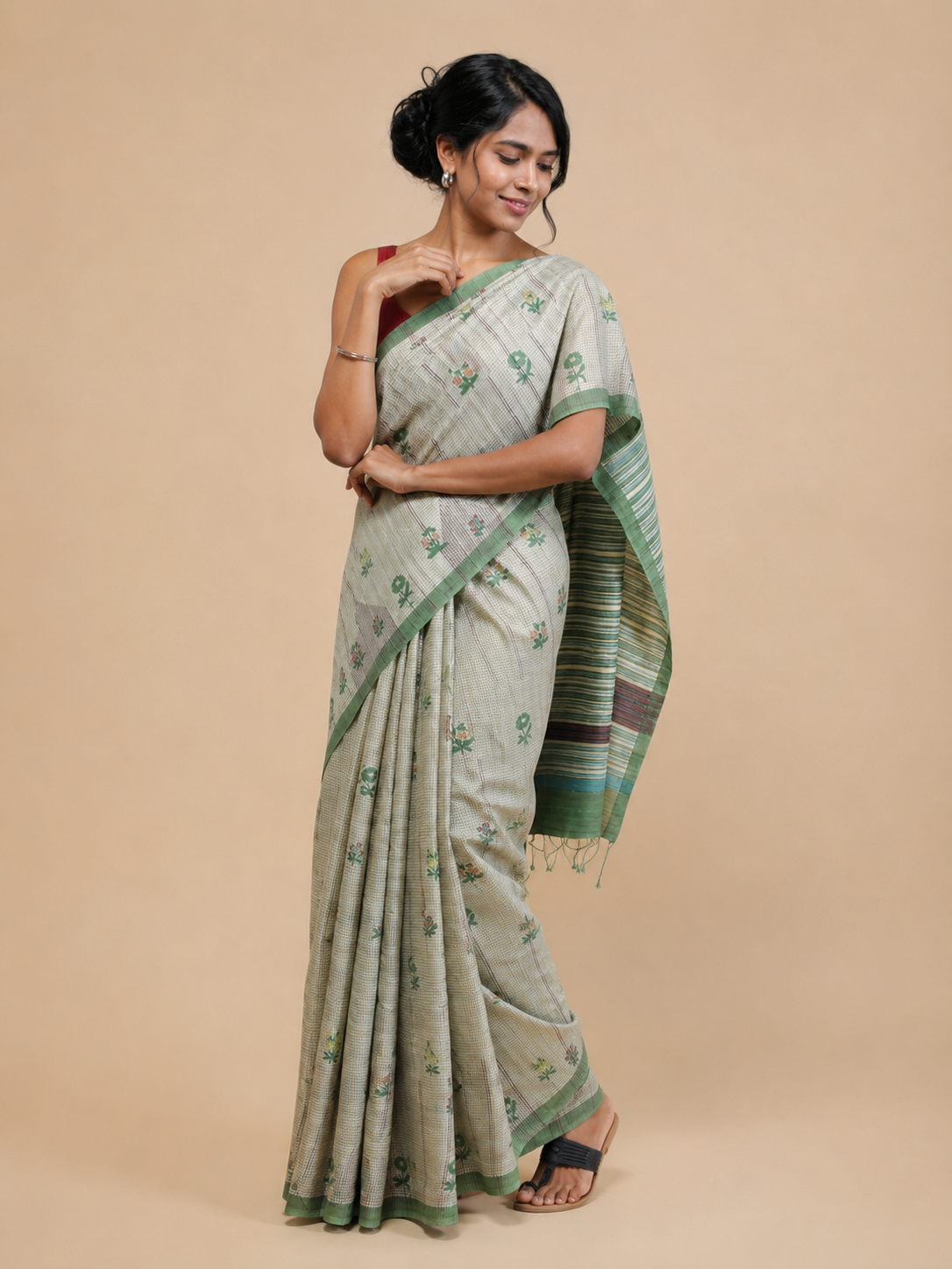Praroha Saree