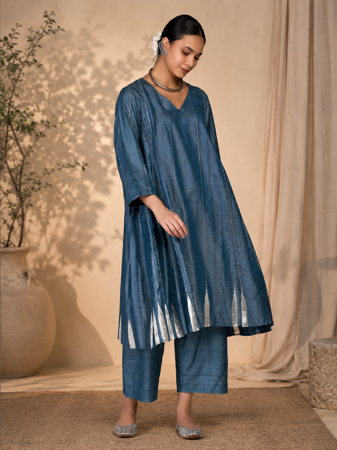 Amodini kurta