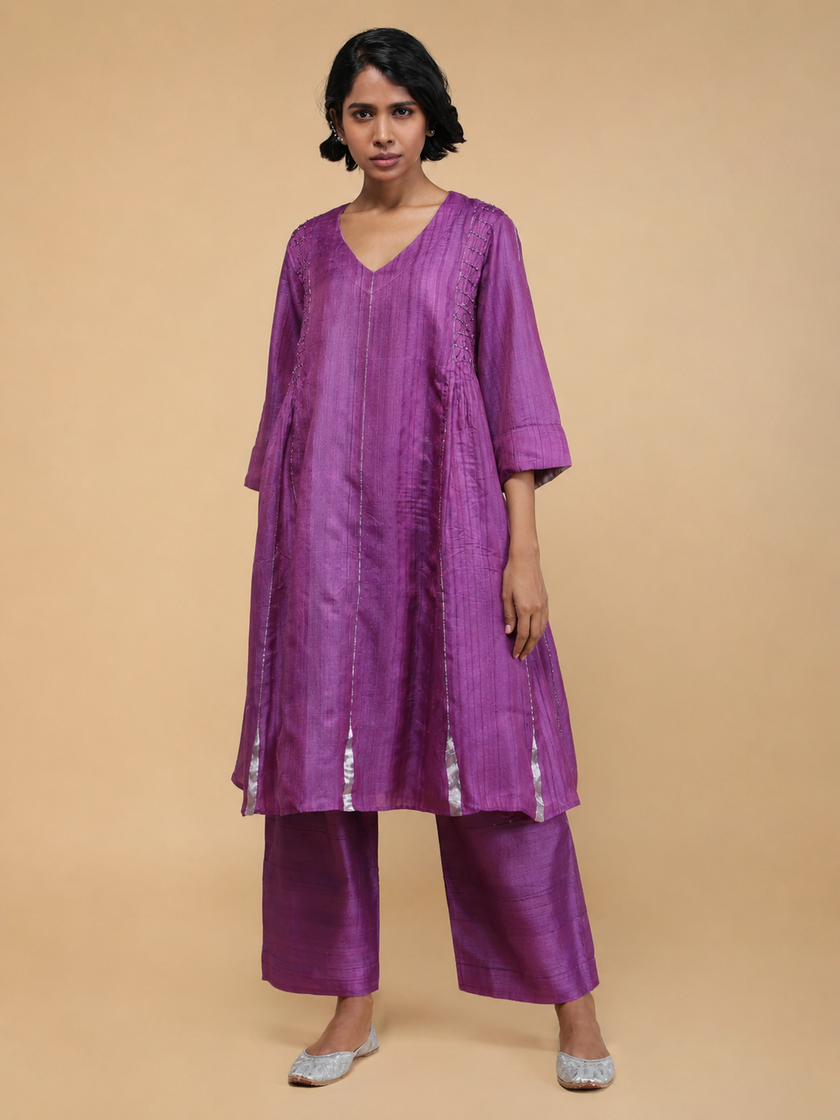 Yamini kurta