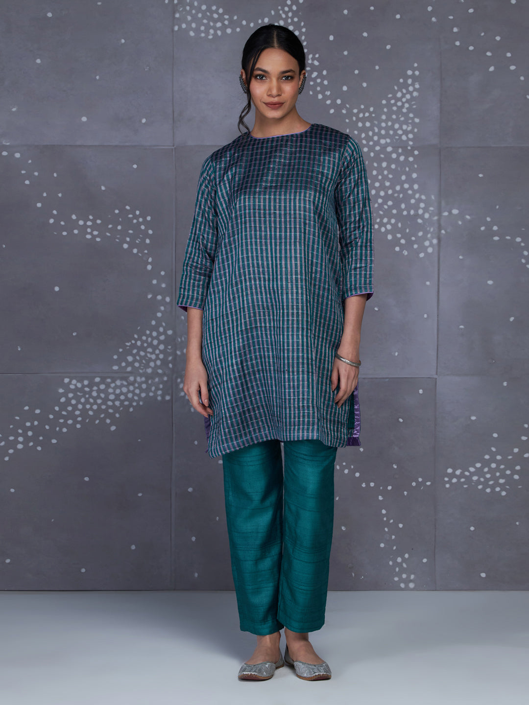 Meghrekha Kurta