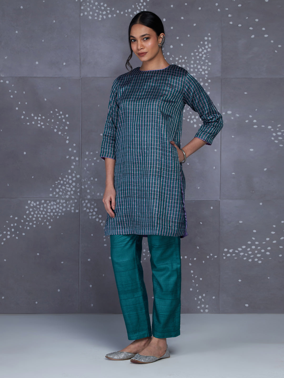 Meghrekha Kurta