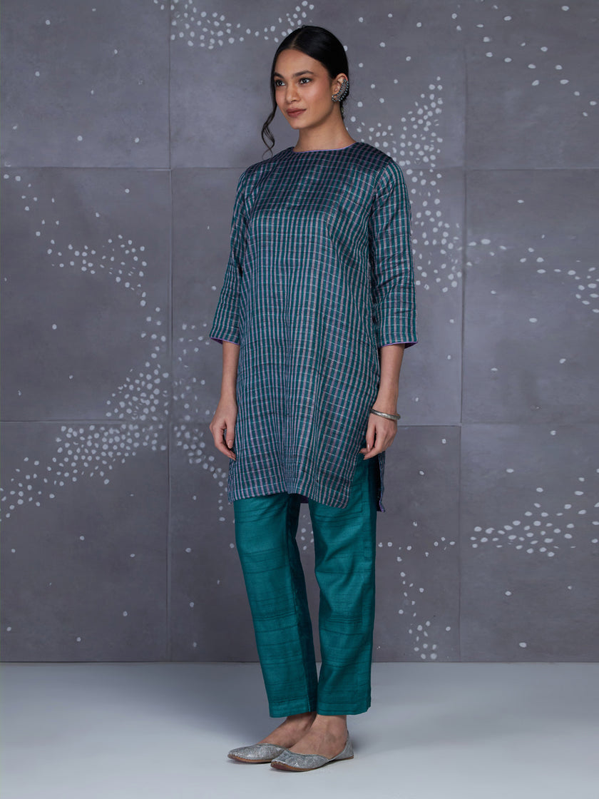 Meghrekha Kurta