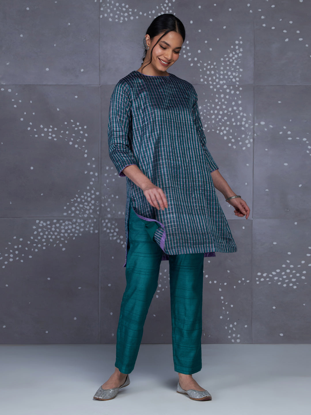 Meghrekha Kurta