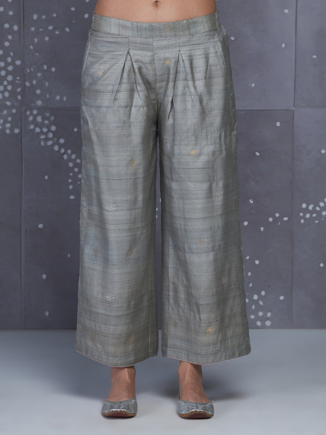 Leher Pant